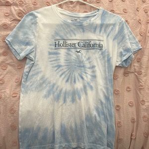 Hollister t-shirt